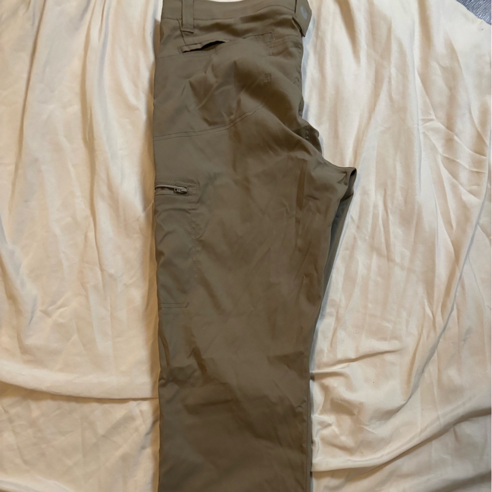 Men’s cargo pants-